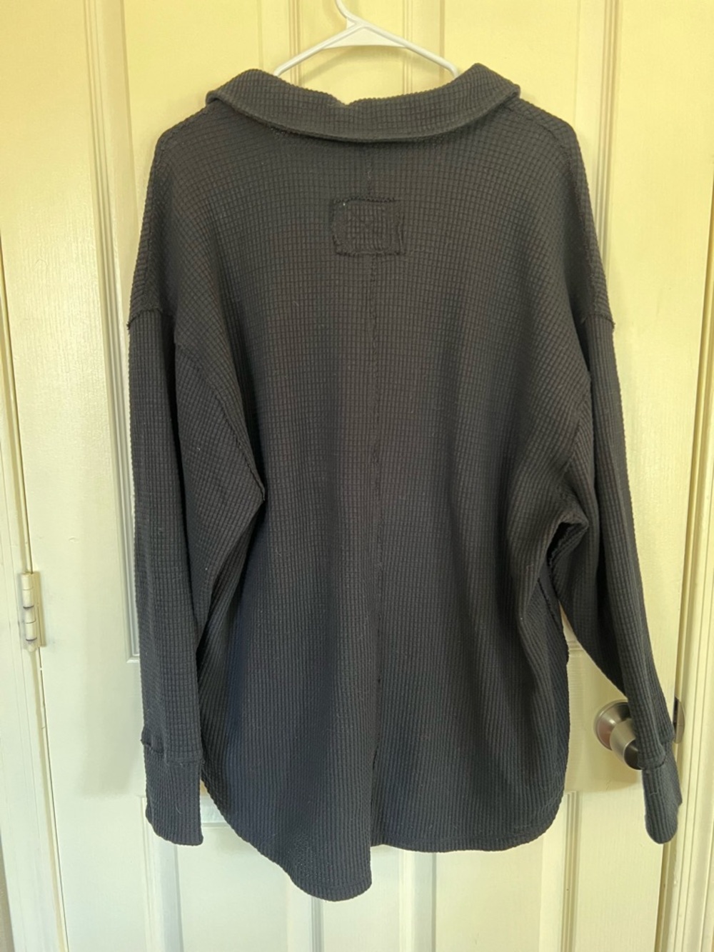 Aerie Waffle Lumberjane Sweatshirt Black V-Neck Oversized Hi-Low Hem Size Large - Picture 9 of 11